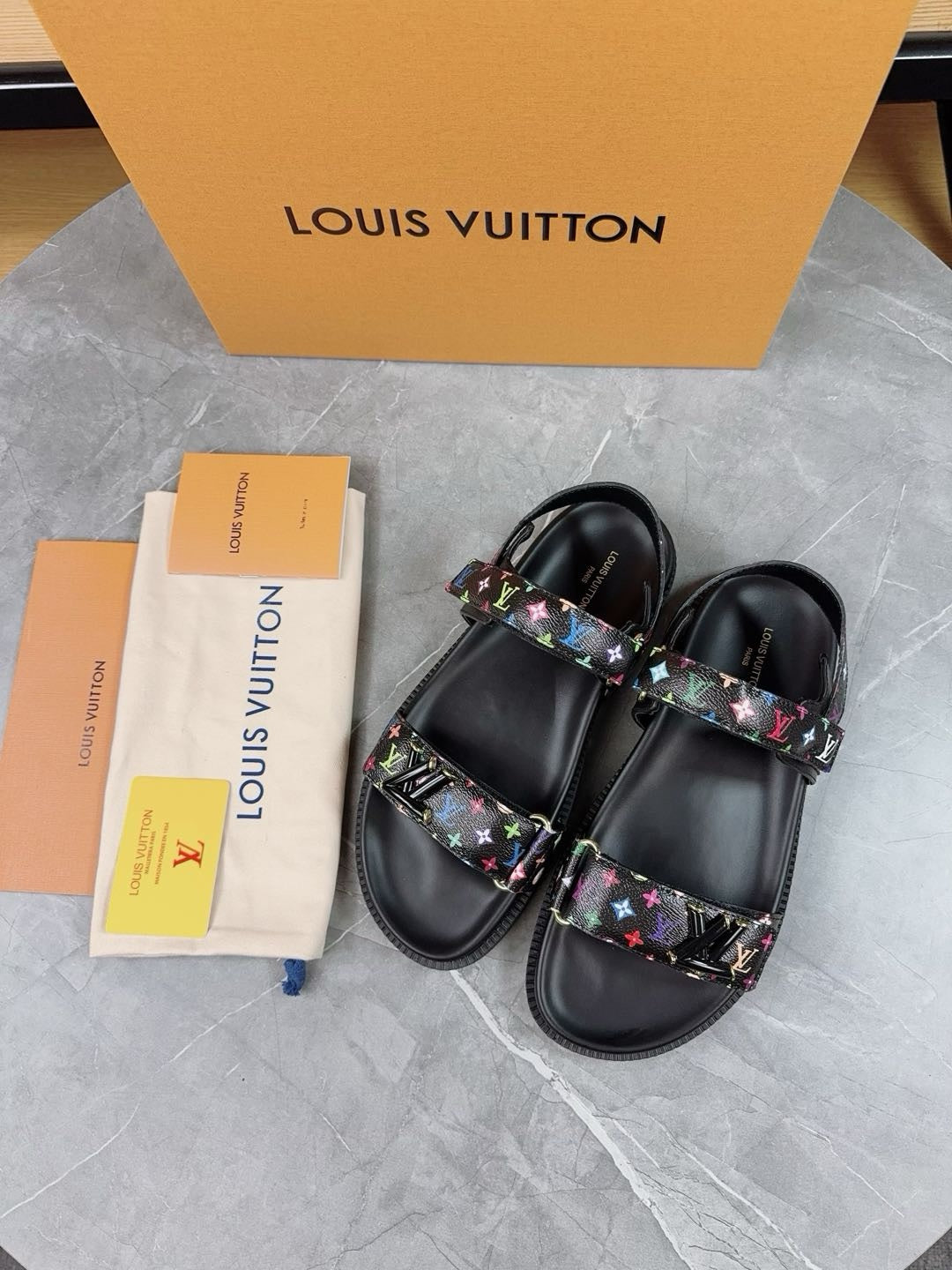 Sandales Louis Vuitton Femme
