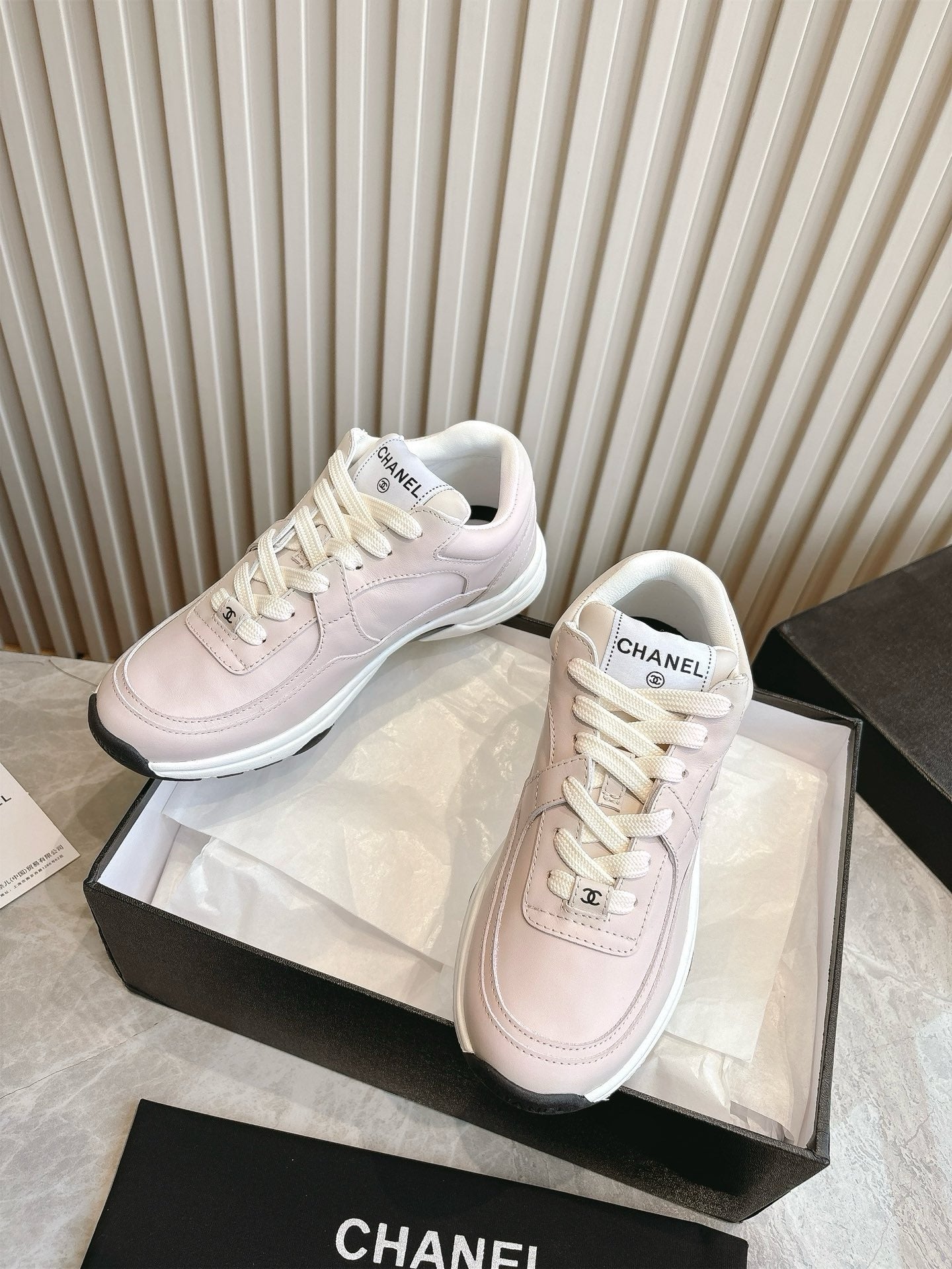 Sneakers Chanel Suede Femme Rose