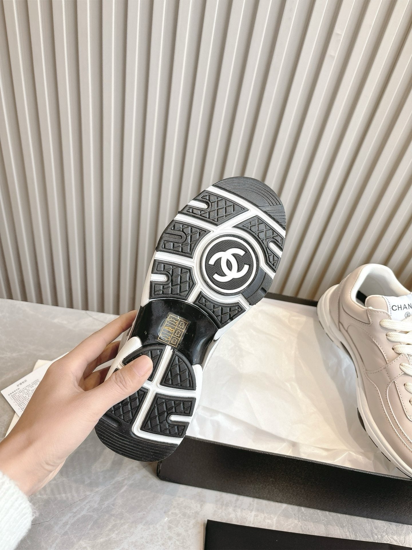 Sneakers Chanel Suede Femme Rose